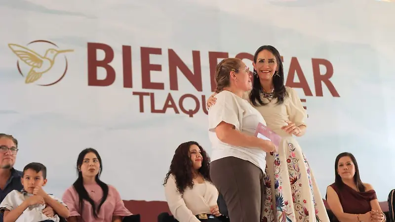 Entrega de apoyos en Tlaquepaque